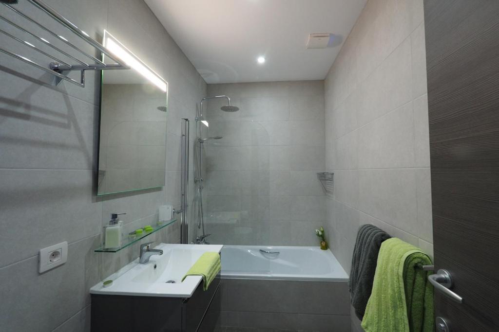 Private Apartment With Mountain And Sea Views, La Asomada, Lanzarote Tias Exterior photo